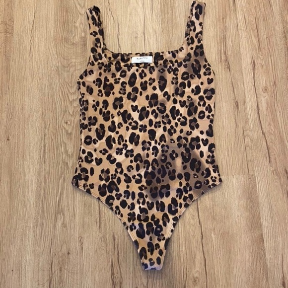 Aritzia contour bodysuit - Picture 4 of 5